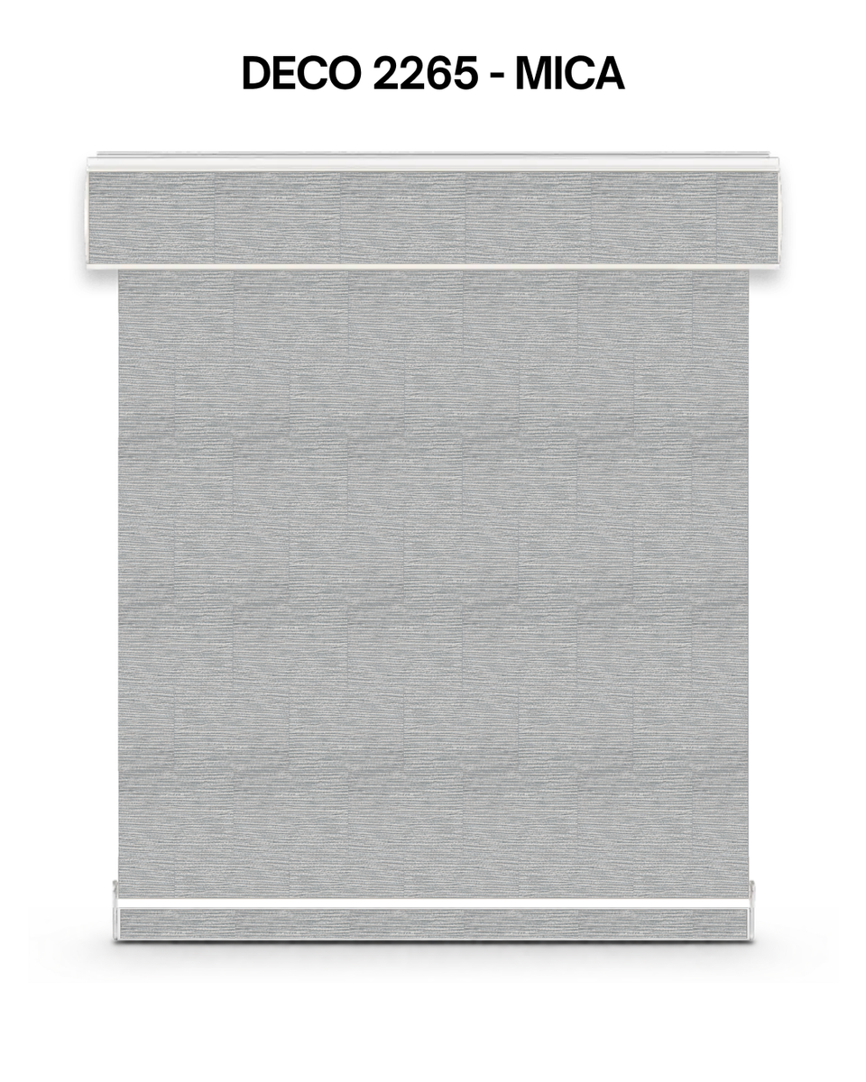 Blackout roller blind